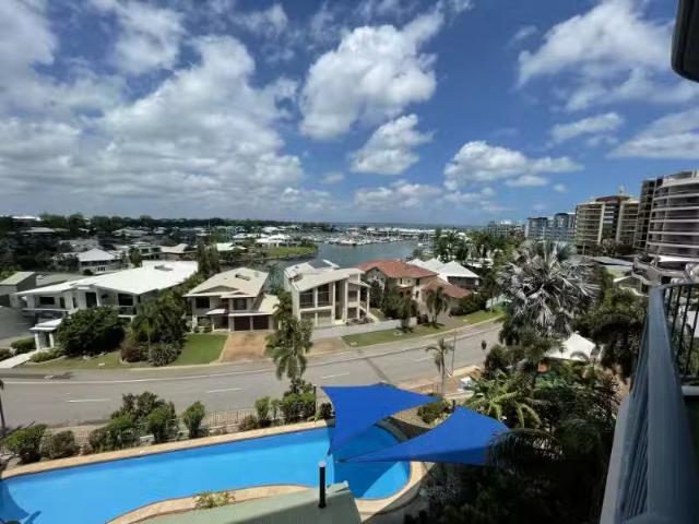 Just in! 2 BR 8/6 Marina Boulevard, CULLEN BAY Apartment for r.