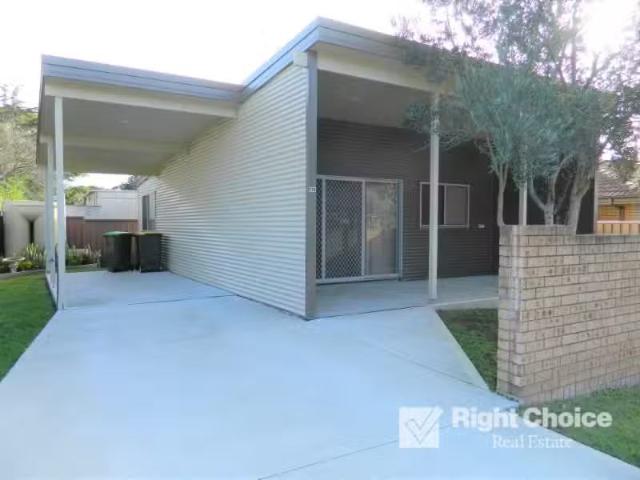 Rental! 2 BR 93A Barton Street, Oak Flats House for rent List.