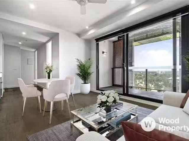 Deal! 2 BR 908/6 Saint Kilda Road, St Kilda, VIC 3182