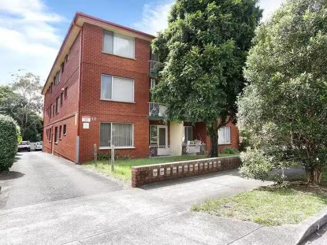 Charming 2 BR 9/18 Ocean Street, Penshurst, NSW 2222