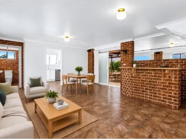 Rental! 2 BR 92 Bungaree Road, TOONGABBIE Apartment for rent.