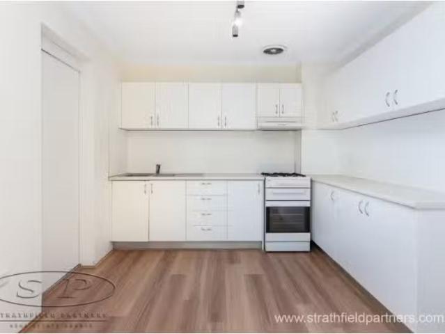 Charming 2 BR 10/20 Hornsey Road, Homebush West Apartment for.