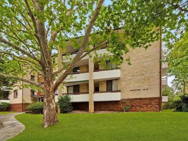 Cheap 2 BR 10/30 34 Cambridge Street, Epping, NSW 2121