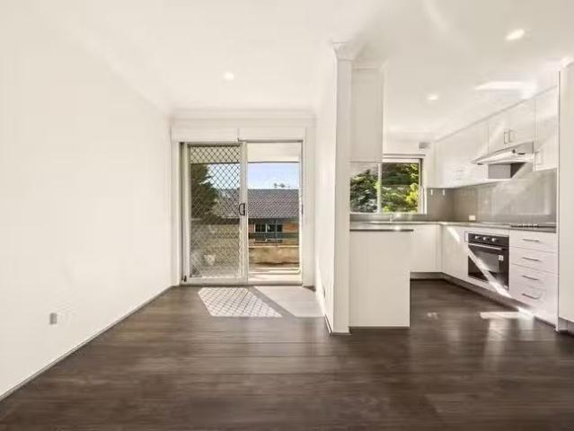 Rental! 2 BR 10/45 47 Albert Road, Strathfield, NSW 2135