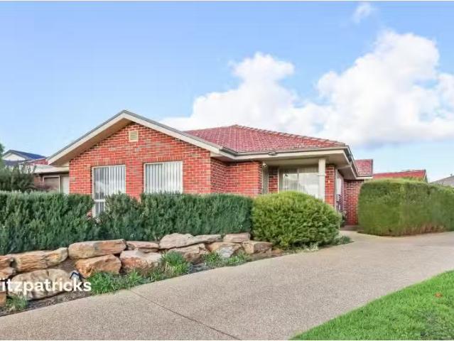 Nice 2 BR 1/128 Yentoo Drive, Glenfield Park Apartment for ren.