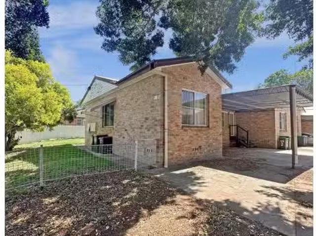 Rental! 2 BR 1/16 18 Brand Street, Moree Apartment for rent L.