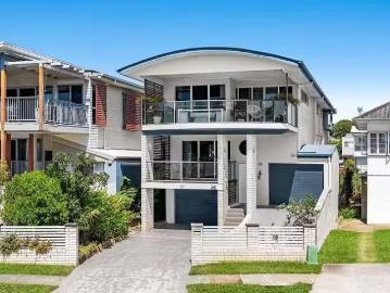 For Rent! 2 BR 1/179 Wynnum Esplanade, Wynnum, QLD 4178