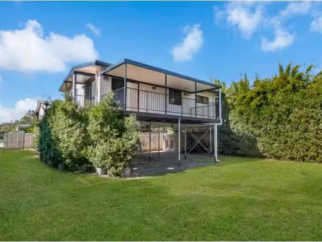 Rental! 2 BR 11a Floral Avenue, TWEED HEADS SOUTH Townhouse fo.