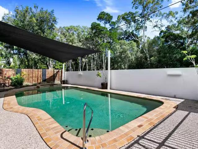 Rental! 2 BR 12/406 Esplanade, TORQUAY, QLD 4655 House for R.