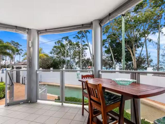 Unique 2 BR 1/320 Esplanade, SCARNESS, QLD 4655 Unit for Rent