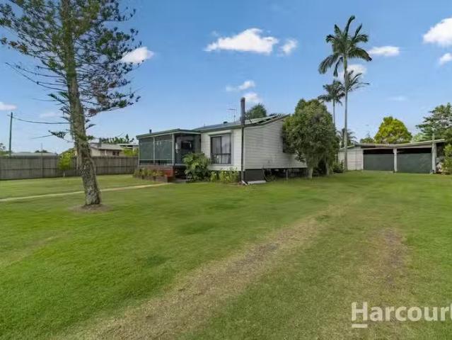 For Rent! 2 BR 15 Hunter Street, TORBANLEA, QLD 4662 House f.