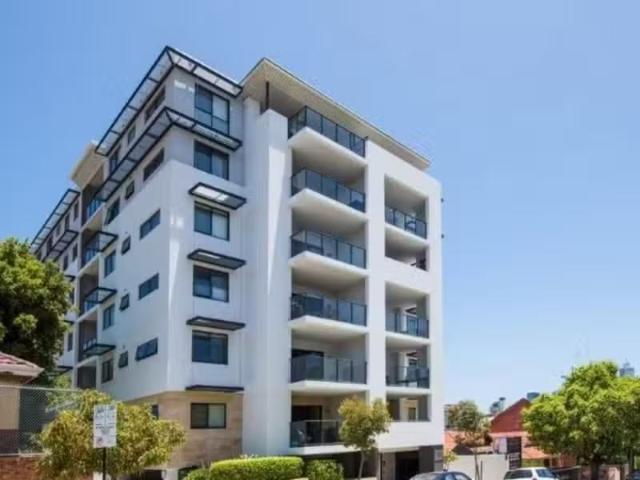 Cheap 2 BR 16/33 Bronte Street, East Perth Apartment for rent.