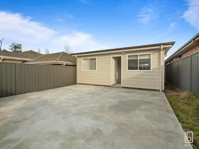 Just in! 2 BR 16a Rein Drive, WADALBA Apartment for rent List.