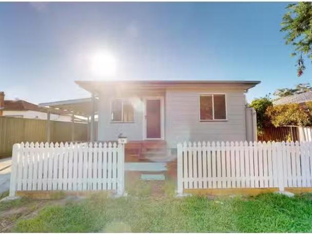 Cheap 2 BR 1a Condon Avenue, Cessnock House for rent Listed b.