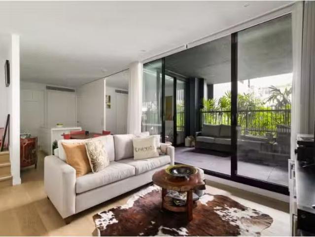 New 2 BR 2004/1 Metters Street, Erskineville Apartment for ren.