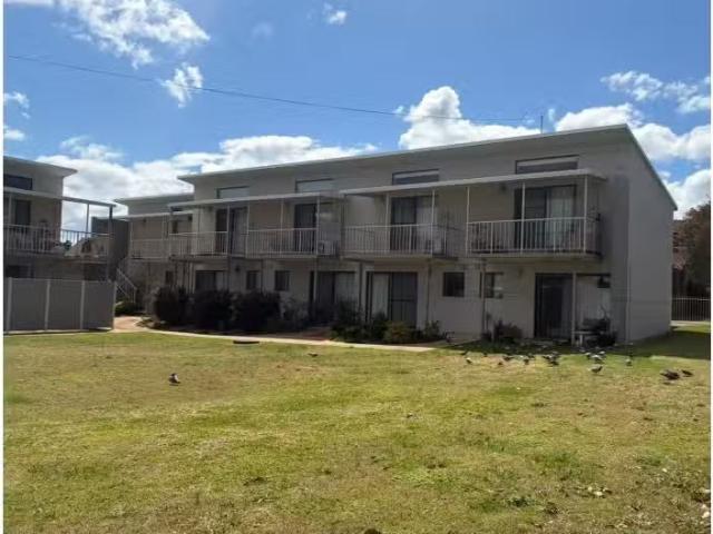 Just in! 2 BR 20/91 95 Macintosh Street, Forster Apartment for.