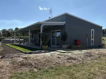 Cozy 2 BR 20 Lorikeet Ridge, BRIDGETOWN, WA 6255 House for R.