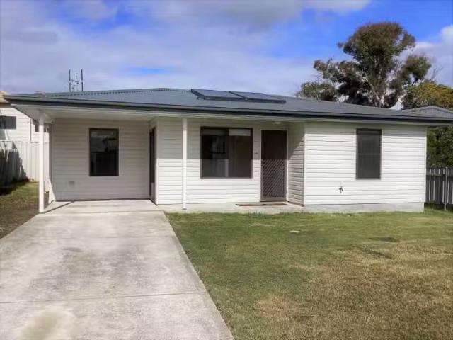 Just in! 2 BR 20a Beresford Avenue, BERESFIELD Apartment for r.