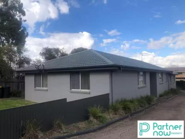 Rental! 2 BR 2/117 Johnston Street, TAMWORTH Apartment for ren.