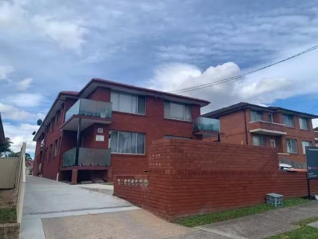 Cozy 2 BR 2/20 Willeroo Street, Lakemba Apartment for rent Li.