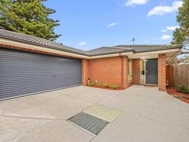 Nice 2 BR 2/21 James Street, FRANKSTON, VIC 3199 Unit for Rent