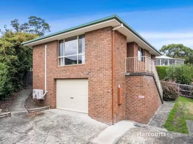 Nice 2 BR 2/7 Tamblin Court, WEST MOONAH, TAS 7009 House for.