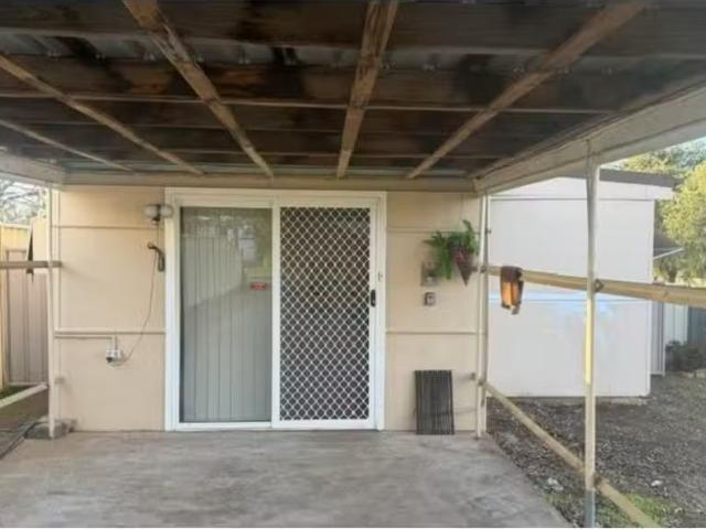 For Rent! 2 BR 24 WILBURTREE STREET, SOUTH TAMWORTH House for.