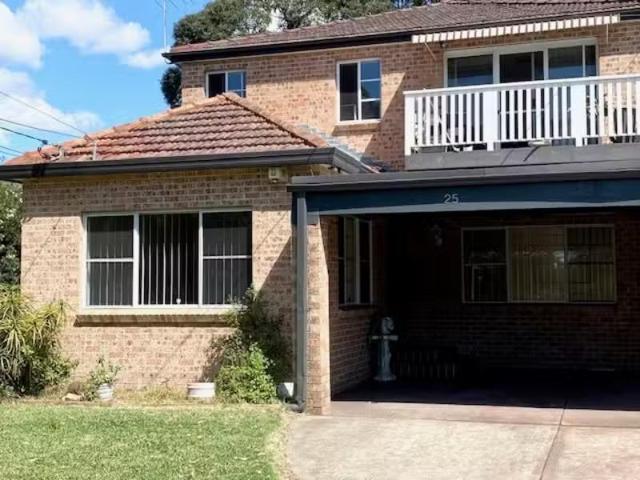 New 2 BR 25 Lawson Street, SANS SOUCI Townhouse for rent List.