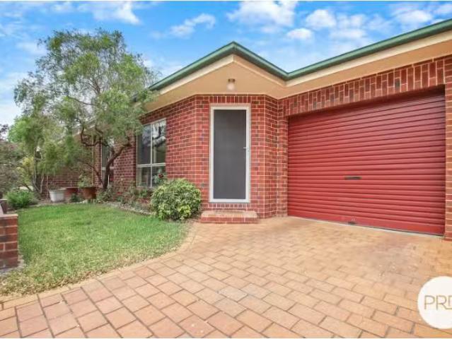 Deal! 2 BR 2/636 Stanley Street, ALBURY Apartment for rent Li.