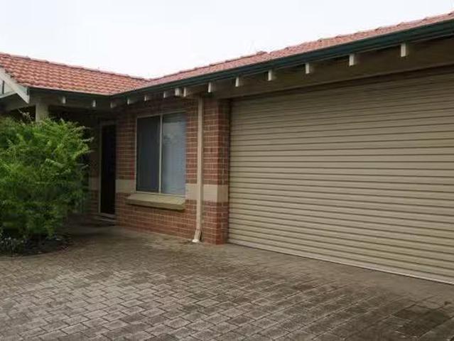 For Rent! 2 BR 2/71 Tyler Street, Joondanna, WA 6060