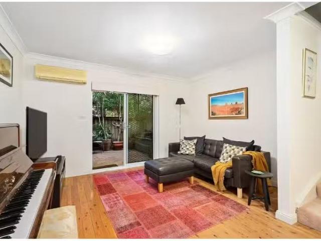 Rental! 2 BR 28/14 Robert Street, Telopea Townhouse for rent.