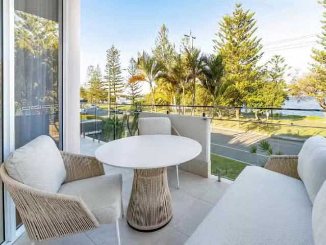 Rental! 2 BR 2/88 The Esplanade, Paradise Point, QLD 4216 Ap.