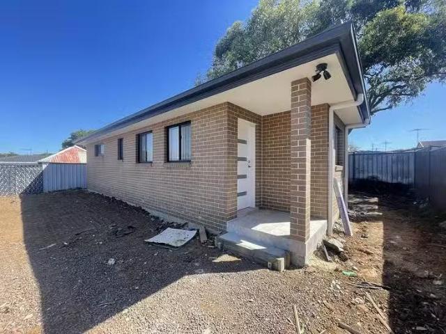 Nice 2 BR 29A Birch Street, North Saint Marys, NSW 2760