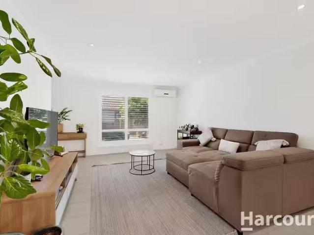 Unique 2 BR 3/201 Royal Street, YOKINE, WA 6060 House for Rent
