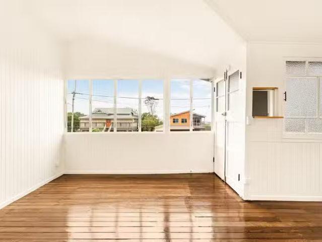 Nice 2 BR 34 Wolsey Street, Sandgate, QLD 4017