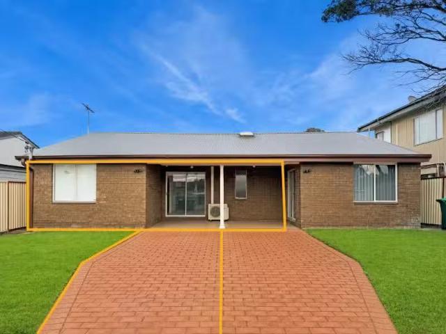 Just in! 2 BR 36 Robson Avenue, GOROKAN Townhouse for rent Li.