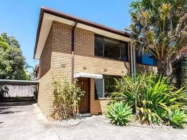 Rental! 2 BR 3/99 Willesden Road, Hughesdale, VIC 3166