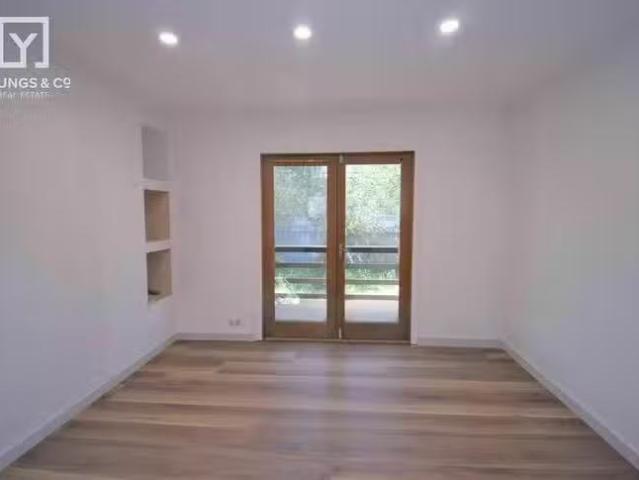 Unique 2 BR 39 Mckean Street, Mooroopna, VIC 3629