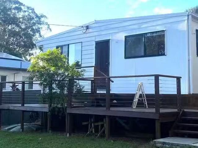 Cheap 2 BR 3 Coleus Street, Russell Island, QLD 4184