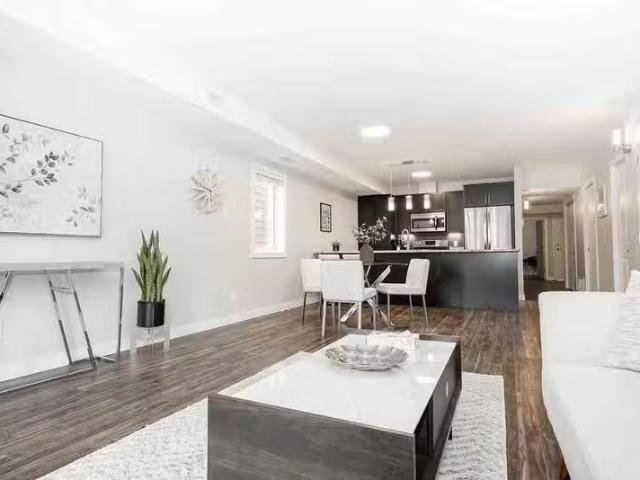 For Rent! 2 BR Unit 4 515 Mc Millan Avenue