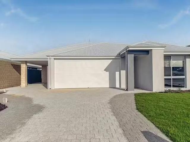 Charming 2 BR A/46 Angalore Road, Madora Bay, WA 6210