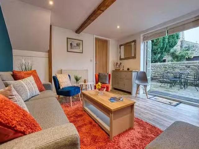 For Rent! 2 BR Buxton Road