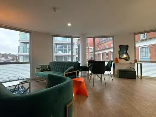 Cozy 2 BR Hatton Garden