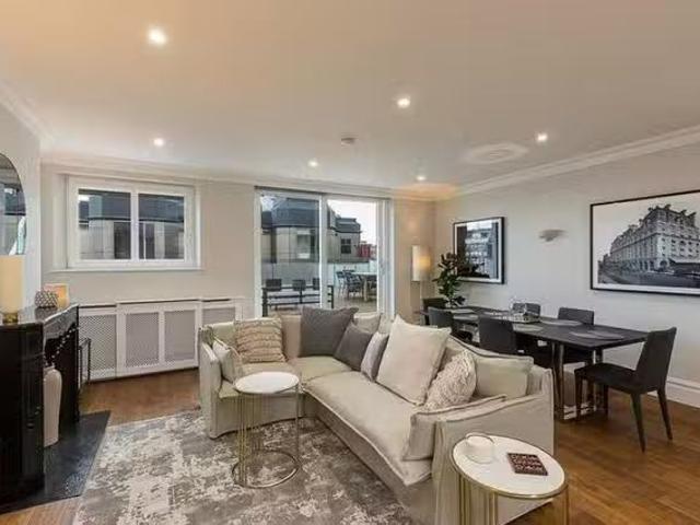 For Rent! 2 BR Jermyn Street