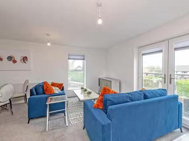 Unique 2 BR Pensby Road