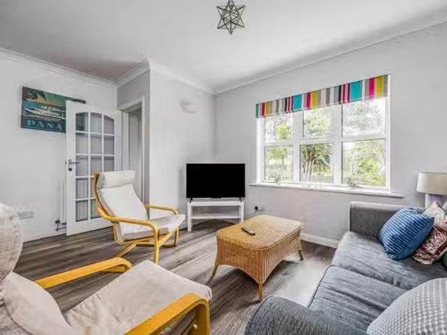For Rent! 2 BR Rookwood Road
