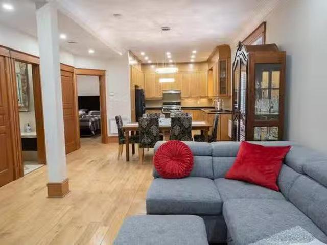 Deal! 2 BR Rue Fabre
