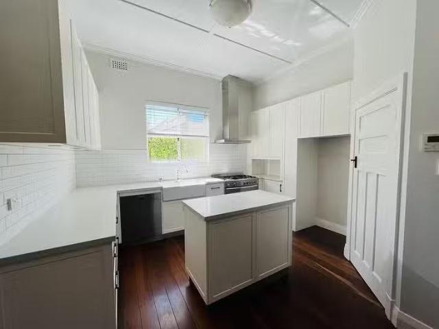 New 2 Britannia Road, Mount Hawthorn, WA 6016