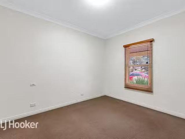 Unique 2 Elder Circuit, Mawson Lakes, SA 5095
