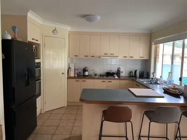 Rental! 2 Glentryst Court, UPPER KEDRON, QLD 4055 House for.